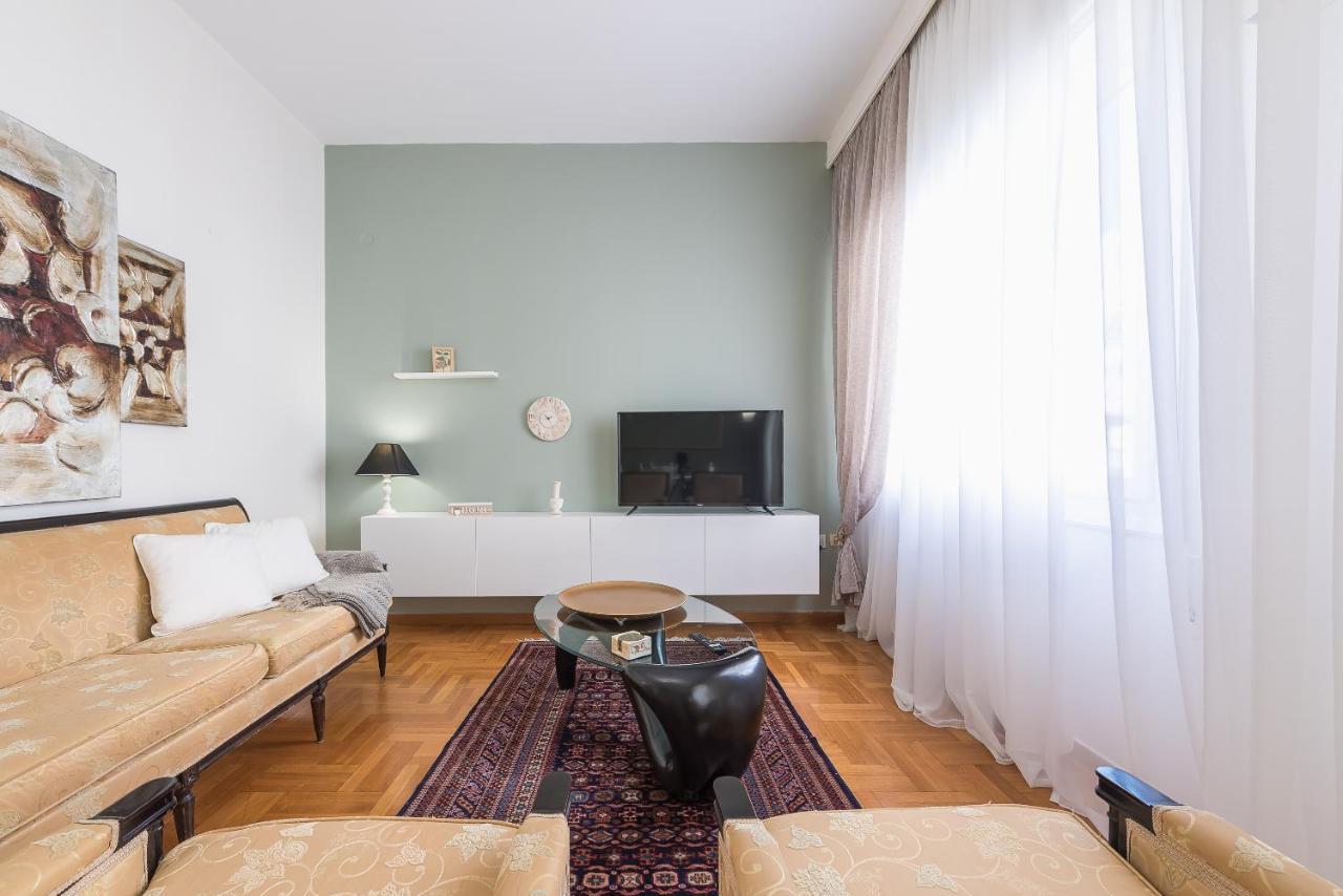 Sophisticated Family House With Acropolis View Apartman Athén Kültér fotó