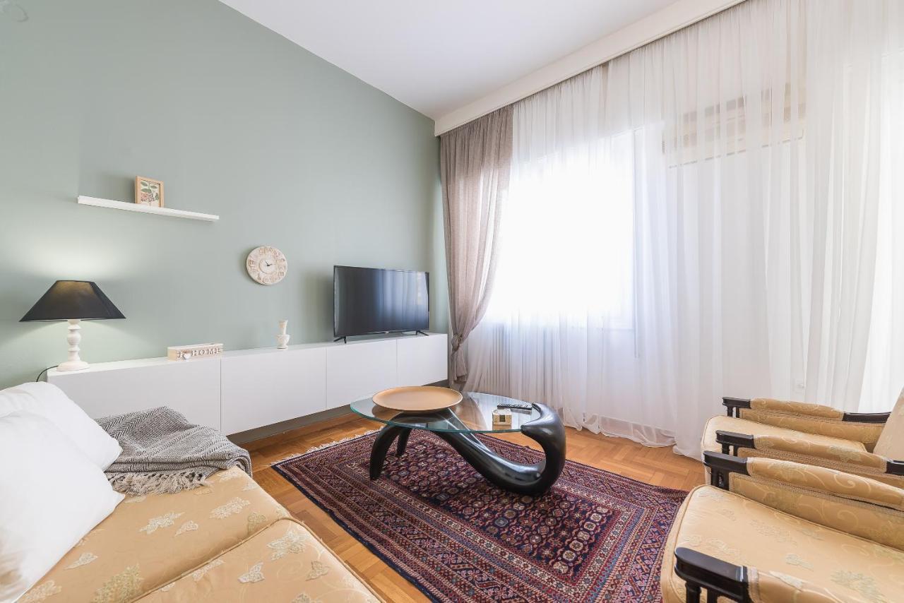 Sophisticated Family House With Acropolis View Apartman Athén Kültér fotó